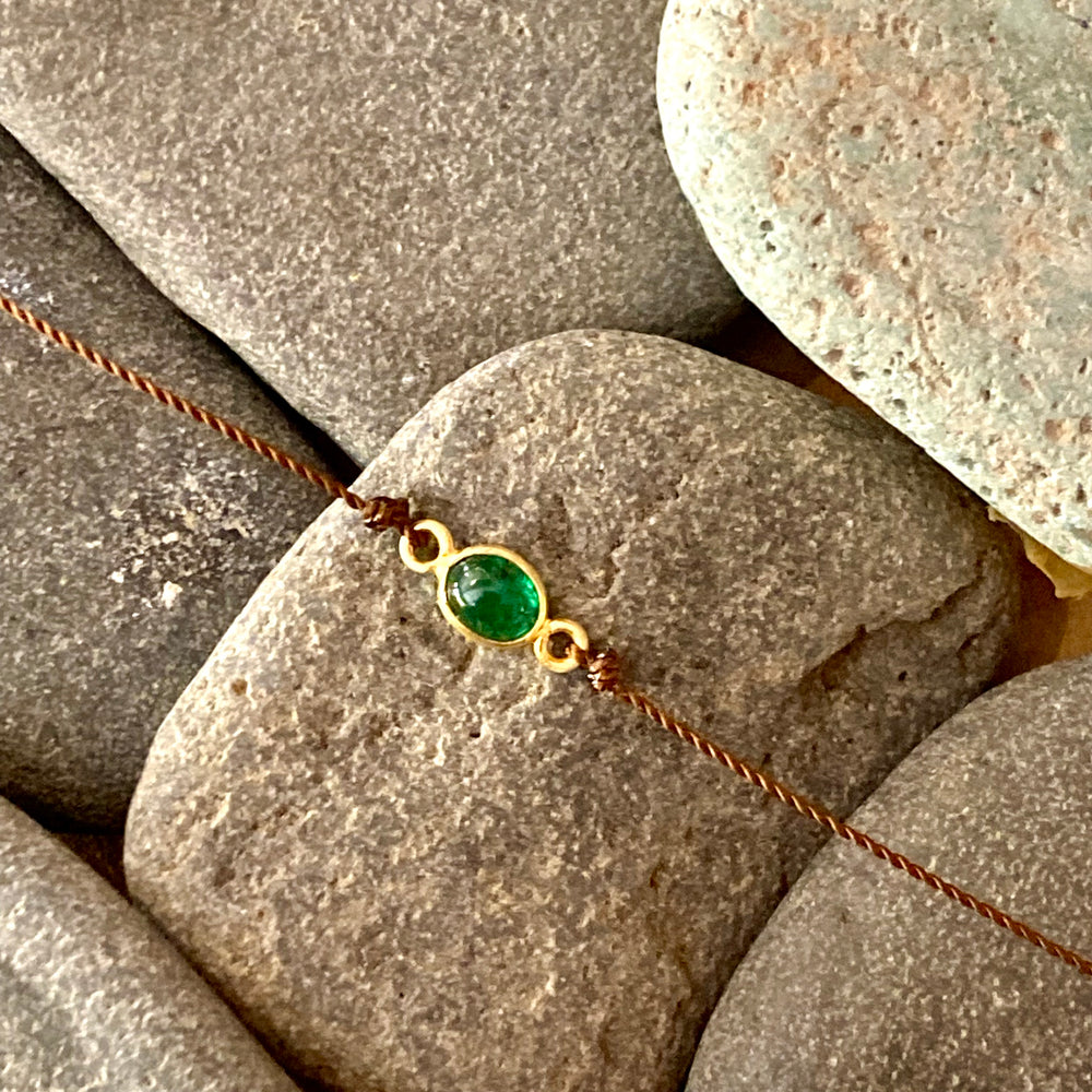 One of a Kind Emerald Cabochon 18K Gold Bracelet