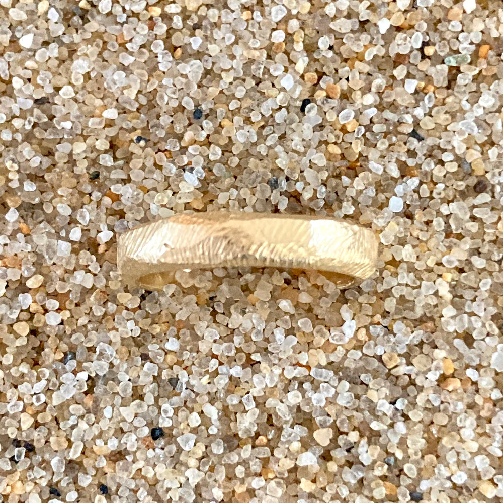 Carved 18K Gold Band Ring