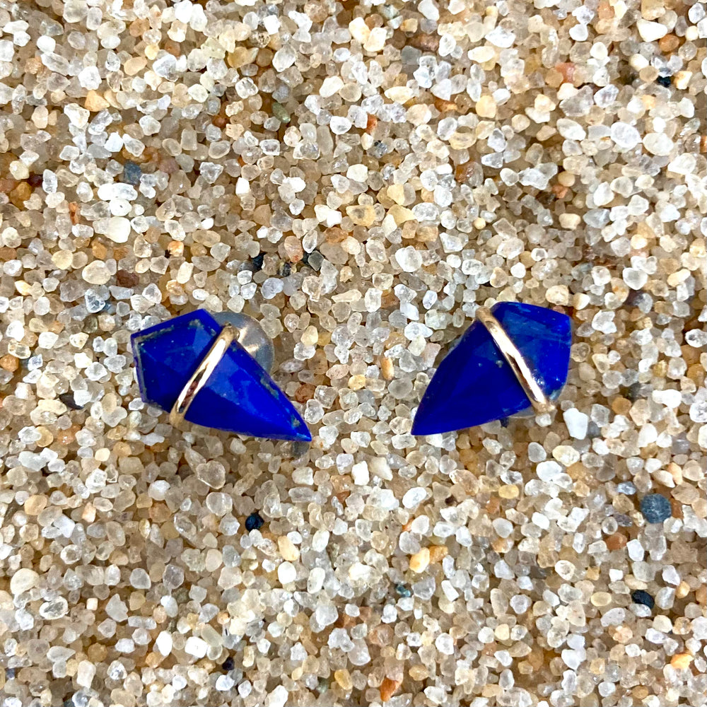 18K Gold Kite Post Earrings