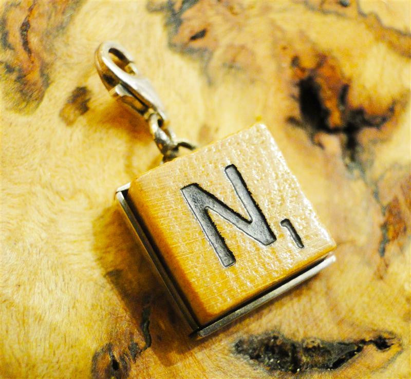 Scrabble Charm "N"