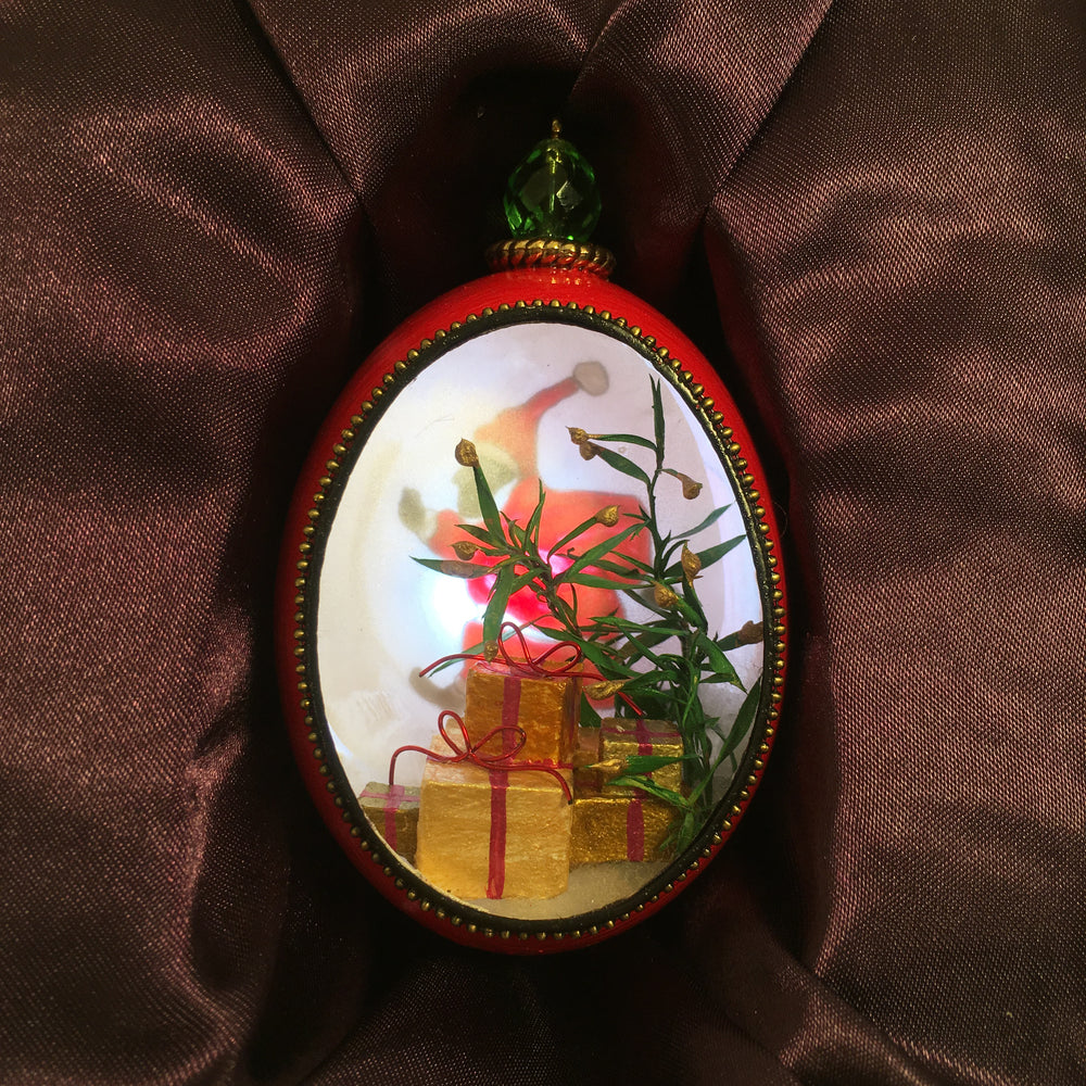 Santa and Christmas Tree Duck Egg Ornament with LED Light